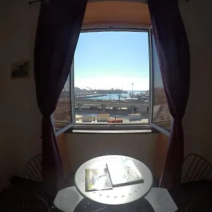 bb-al-fronte-del-porto.hotelitalianriviera.com/
